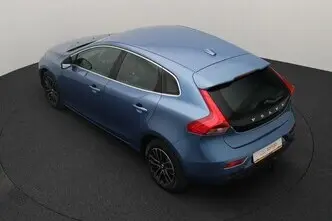 Volvo V40, 2.0, 88 kW, diesel, manual, front-wheel drive