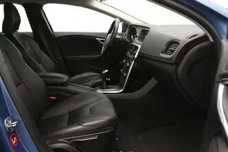 Volvo V40, 2.0, 88 kW, diesel, manual, front-wheel drive