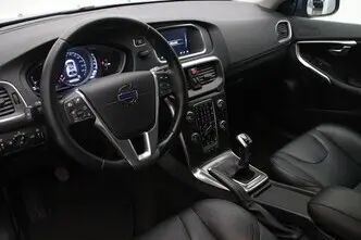 Volvo V40, 2.0, 88 kW, diesel, manual, front-wheel drive