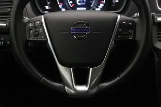 Volvo V40, 2.0, 88 kW, diesel, manual, front-wheel drive