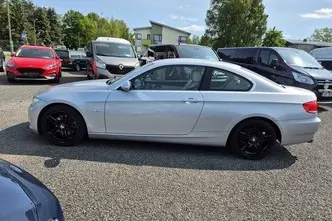 BMW 325, 3.0, 160 kW, bensiin, manuaal, tagavedu