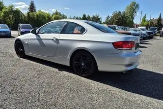 BMW 325, 3.0, 160 kW, bensiin, manuaal, tagavedu