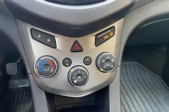 Chevrolet Aveo, 1.4, 74 kW, petrol, manual, front-wheel drive