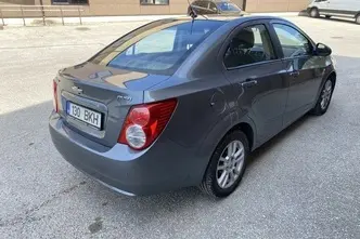 Chevrolet Aveo, 1.4, 74 kW, petrol, manual, front-wheel drive