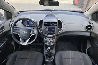 Chevrolet Aveo, 1.4, 74 kW, petrol, manual, front-wheel drive
