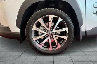 Toyota Corolla, 1.8, 72 kW, hybrid, automatic, front-wheel drive