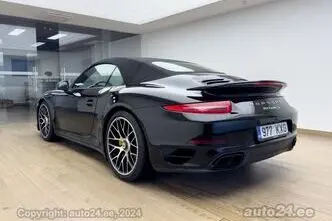 Porsche 911, 3.8, 412 kW, petrol, automatic, four-wheel drive