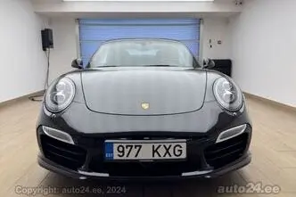 Porsche 911, 3.8, 412 kW, petrol, automatic, four-wheel drive