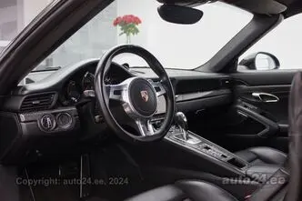 Porsche 911, 3.8, 412 kW, petrol, automatic, four-wheel drive