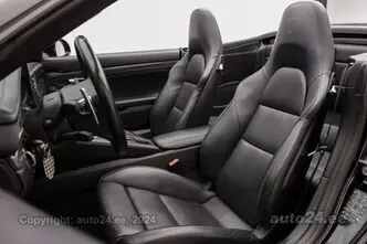 Porsche 911, 3.8, 412 kW, petrol, automatic, four-wheel drive