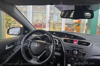 Honda Civic, 1.6, 88 kW, дизель, механическая, передний привод