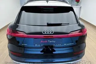 Audi e-tron, 300 kW, электричество, автомат, полный привод
