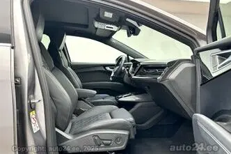 Audi Q4 e-tron, 150 kW, electric, automatic, rear-wheel drive