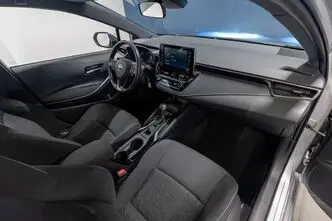 Toyota Corolla, 1.2, 85 kW, бензин, автомат, передний привод