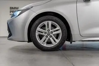 Toyota Corolla, 1.2, 85 kW, бензин, автомат, передний привод