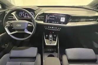 Audi Q4 e-tron, 77 kW, electric, automatic, four-wheel drive