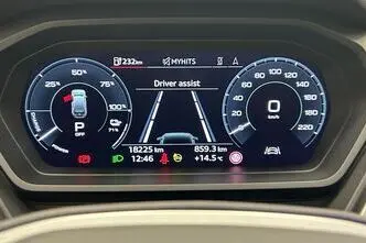 Audi Q4 e-tron, 77 kW, electric, automatic, four-wheel drive