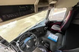 Volvo FMX 460 8x4*4, 338 kW, diesel, automatic