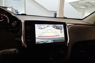 Peugeot 208, 1.2, 81 kW, bensiin, automaat, esivedu
