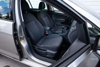 Volkswagen Golf, 1.5, 96 kW, бензин, механическая, передний привод