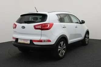 Kia Sportage, 1.6, 99 kW, бензин, механическая, передний привод