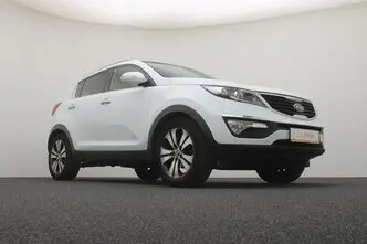 Kia Sportage, 1.6, 99 kW, бензин, механическая, передний привод