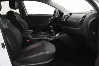 Kia Sportage, 1.6, 99 kW, бензин, механическая, передний привод