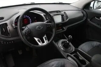 Kia Sportage, 1.6, 99 kW, бензин, механическая, передний привод
