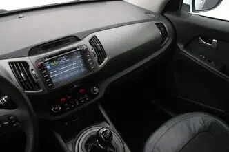 Kia Sportage, 1.6, 99 kW, бензин, механическая, передний привод