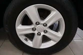 Kia Sportage, 1.6, 99 kW, бензин, механическая, передний привод