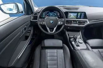 BMW 320, 2.0, 140 kW, дизель, автомат, задний привод