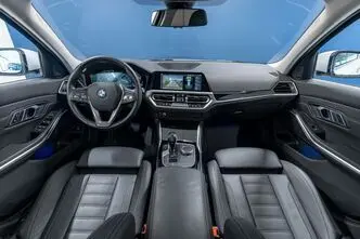 BMW 320, 2.0, 140 kW, дизель, автомат, задний привод
