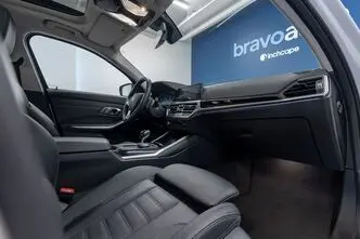 BMW 320, 2.0, 140 kW, дизель, автомат, задний привод