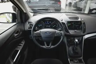 Ford Kuga, 2.0, 88 kW, дизель, автомат, передний привод