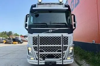 Volvo FH 540 8x4*4, 405 kW, diesel, automatic