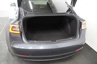Tesla Model 3, 155 kW, electric, automatic, four-wheel drive
