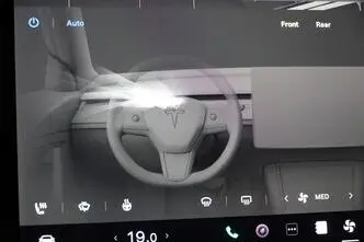 Tesla Model 3, 155 kW, electric, automatic, four-wheel drive