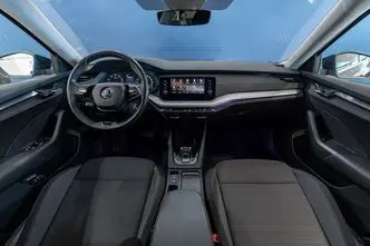 Škoda Octavia, 1.5, 110 kW, гибрид, автомат, передний привод