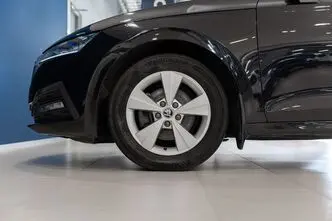 Škoda Octavia, 1.5, 110 kW, гибрид, автомат, передний привод