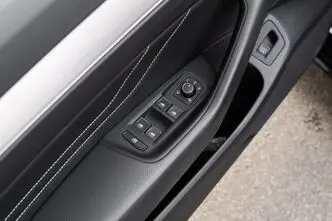 Volkswagen Passat, 2.0, 140 kW, бензин, автомат