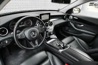 Mercedes-Benz C 220, 2.2, 125 kW, diesel, automatic, rear-wheel drive