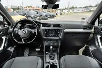 Volkswagen Tiguan, 2.0, 110 kW, дизель, автомат, полный привод