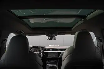 Audi e-tron, 370 kW, electric, automatic, four-wheel drive