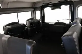 Land Rover Defender, 2.5, 90 kW, diisel, manuaal, nelikvedu