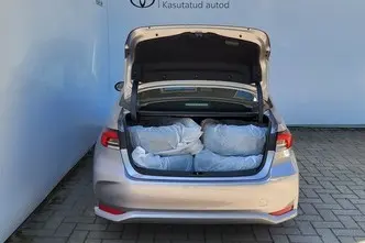 Toyota Corolla, 1.5, 92 kW, бензин, автомат, передний привод
