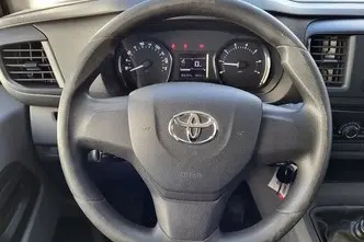 Toyota Proace, 2.0, 90 kW, diesel, manual, front-wheel drive