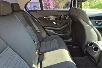 Mercedes-Benz C 180, 1.6, 85 kW, дизель, механическая, задний привод