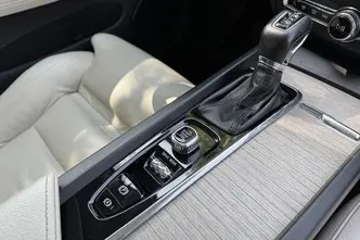 Volvo XC60, 2.0, 140 kW, дизель, автомат, полный привод