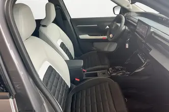 Citroën C3 Aircross, 1.2, 107 kW, гибрид, автомат, передний привод