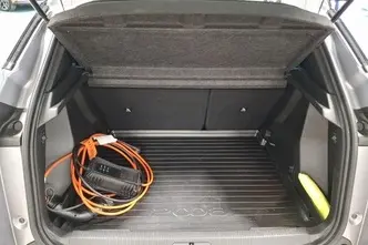 Peugeot e-2008, elekter, automaat, esivedu
